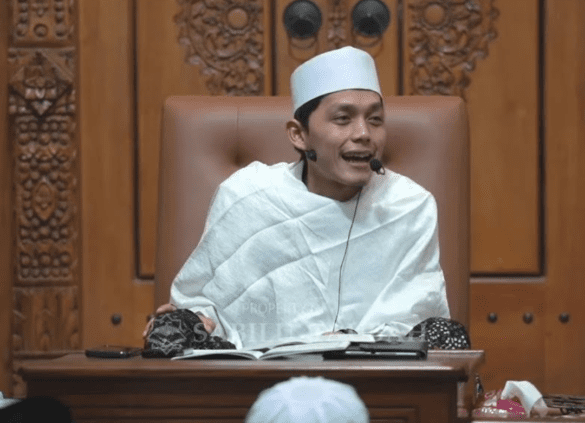 VIRAL! Pengajian Gus Iqdam Dibuka Dengan Musik DJ