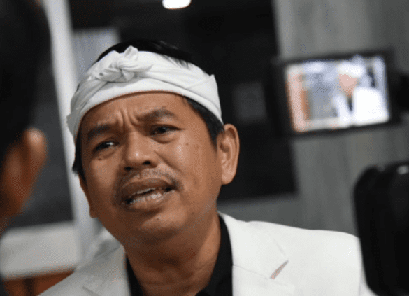 Gubernur Jabar Keluarkan Kebijakan Kontroversial, Dedi Mulyadi Kini Tunduk Minta Maaf