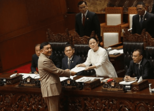 Tak Tampung Suara Rakyat! DPR RI Sahkan RUU TNI Jadi Undang-Undang