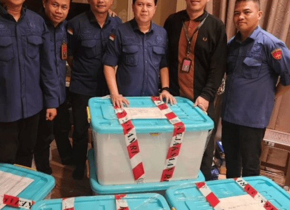 Kejagung Geledah Rumah Zarof Ricar Temukan Kontainer Berisi Uang dan Emas