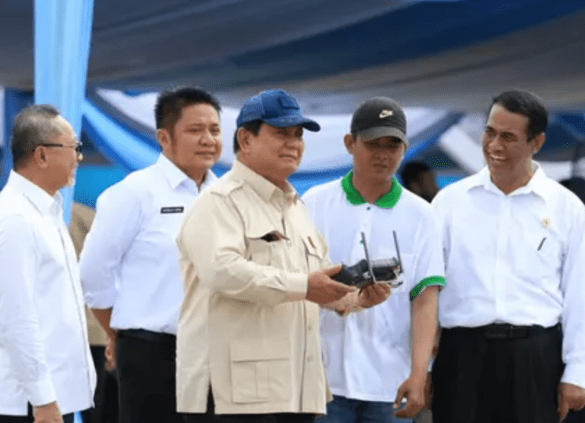 Prabowo Desak Para Petani Punyai Rumah dan Mobil Mewah