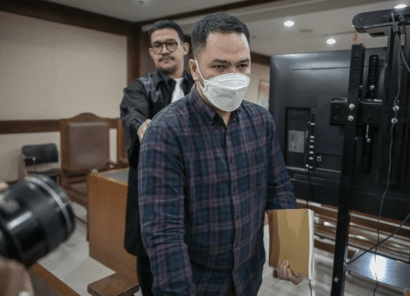 Jaksa Azam Kejari Jakbar Halalkan Uang Hasil Memeras Senilai 8 Miliar