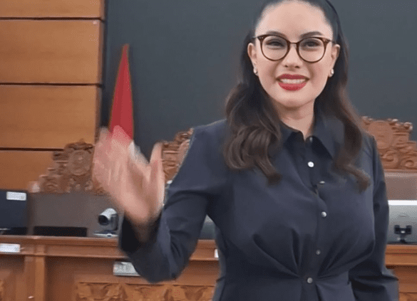 Nikita Mirzani Ngamuk di Sidang, Kecewa Data Rekening Dibuka tanpa Izin