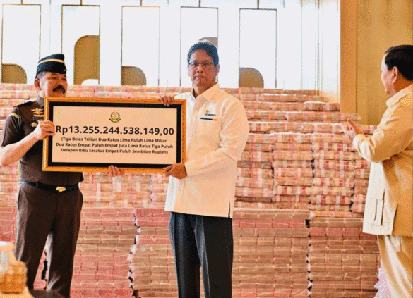 Kejagung Serahkan Uang Pengganti Kerugian Negara Kasus CPO Rp13,2 Triliun