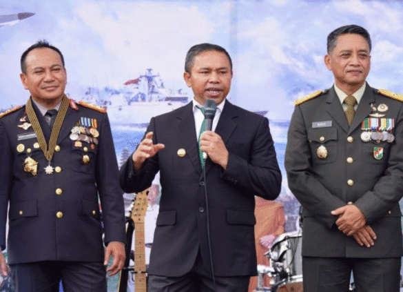 KPK Amankan 10 Orang OTT Gubernur Riau Berikut Daftarnya