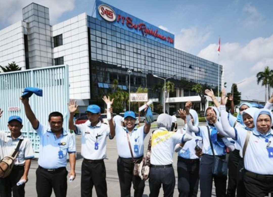 Buruh Sritex PHK Massal Tutup Permanen Mulai 1 Maret 2025