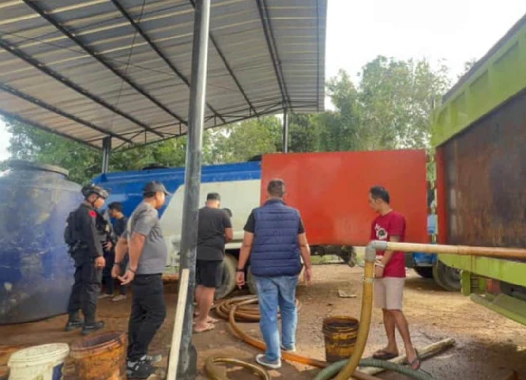 Ini Dia Identitas 5 Pelaku Penimbun 42 Ribu Ton BBM