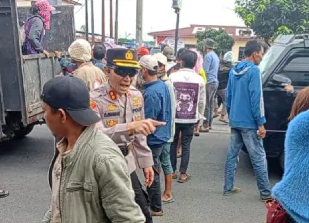 Miris! Seorang Warga Dianiaya Oknum Polisi Hingga Ditahan