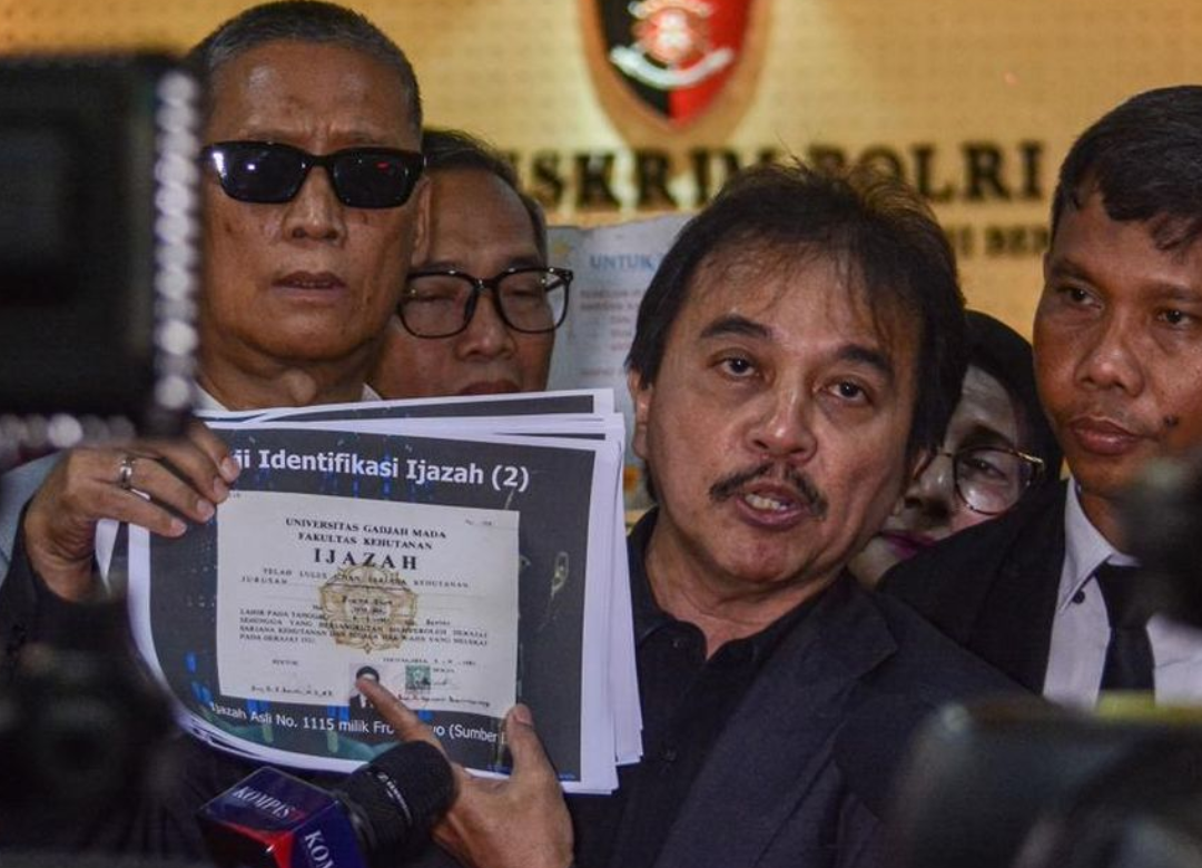Roy Suryo Berikan Tindakan Santai Usai Jadi Tersangka Kasus Ijazah Palsu Jokowi